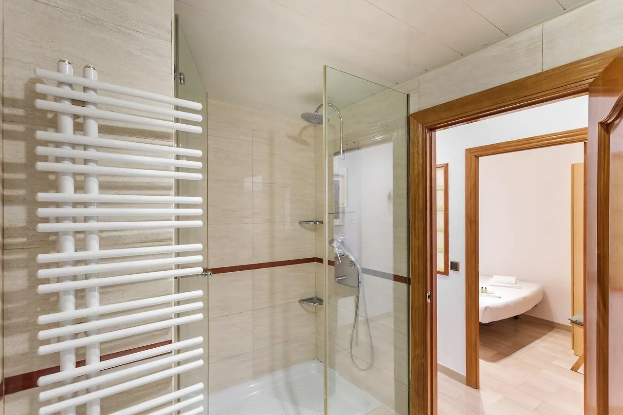 Flateli Lepant Apartment Barcelona