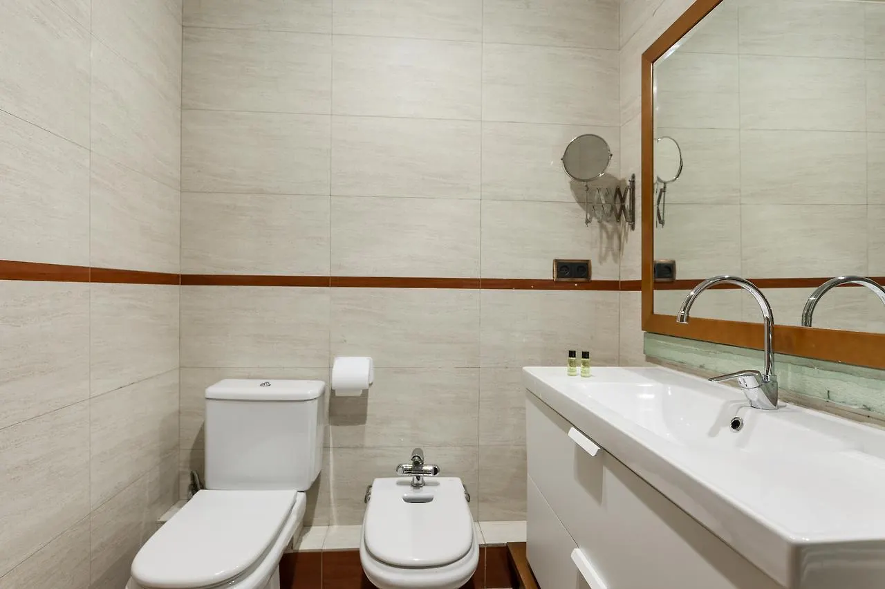Flateli Lepant Apartment Barcelona Spain